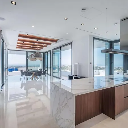Unique Newly Built State-of-the-art